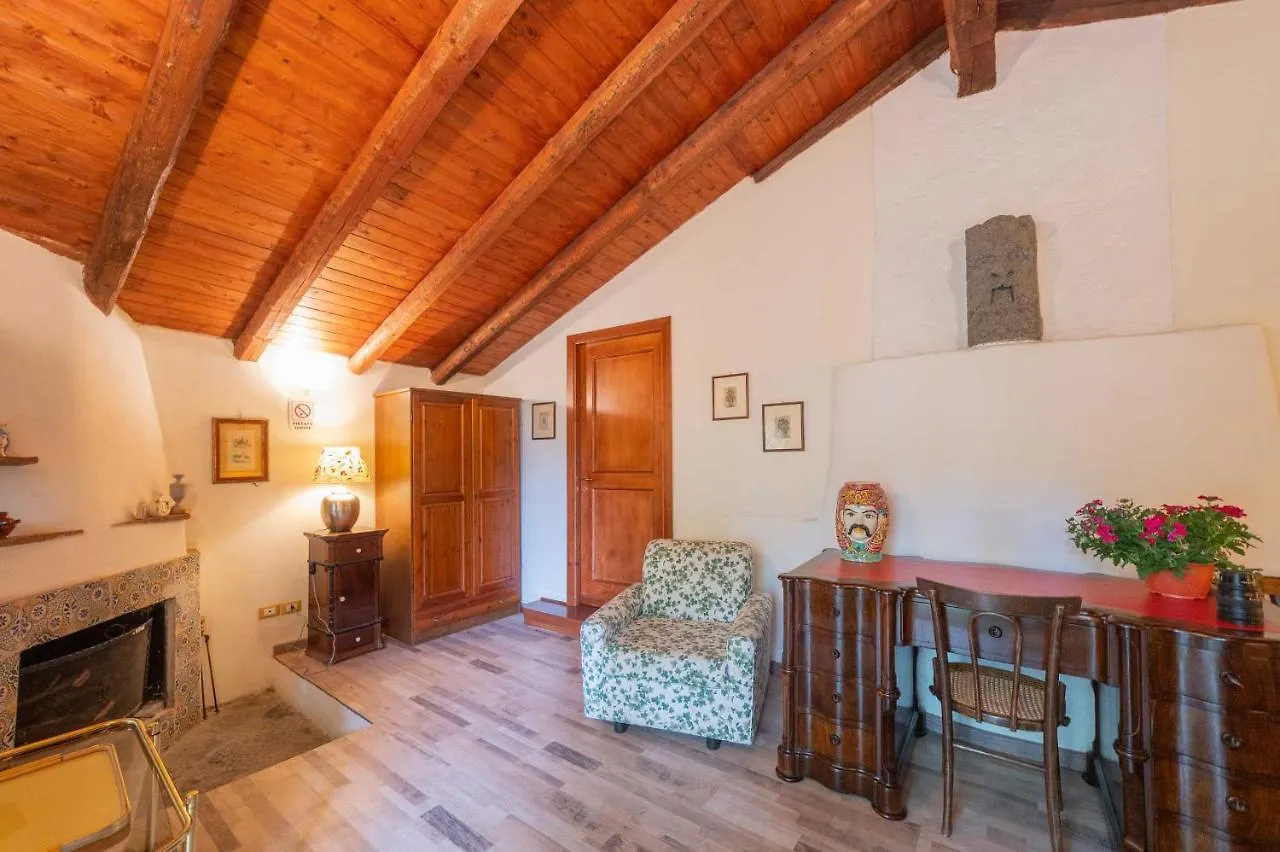 Etna Botanic Garden Apartment Mascalucia Italy